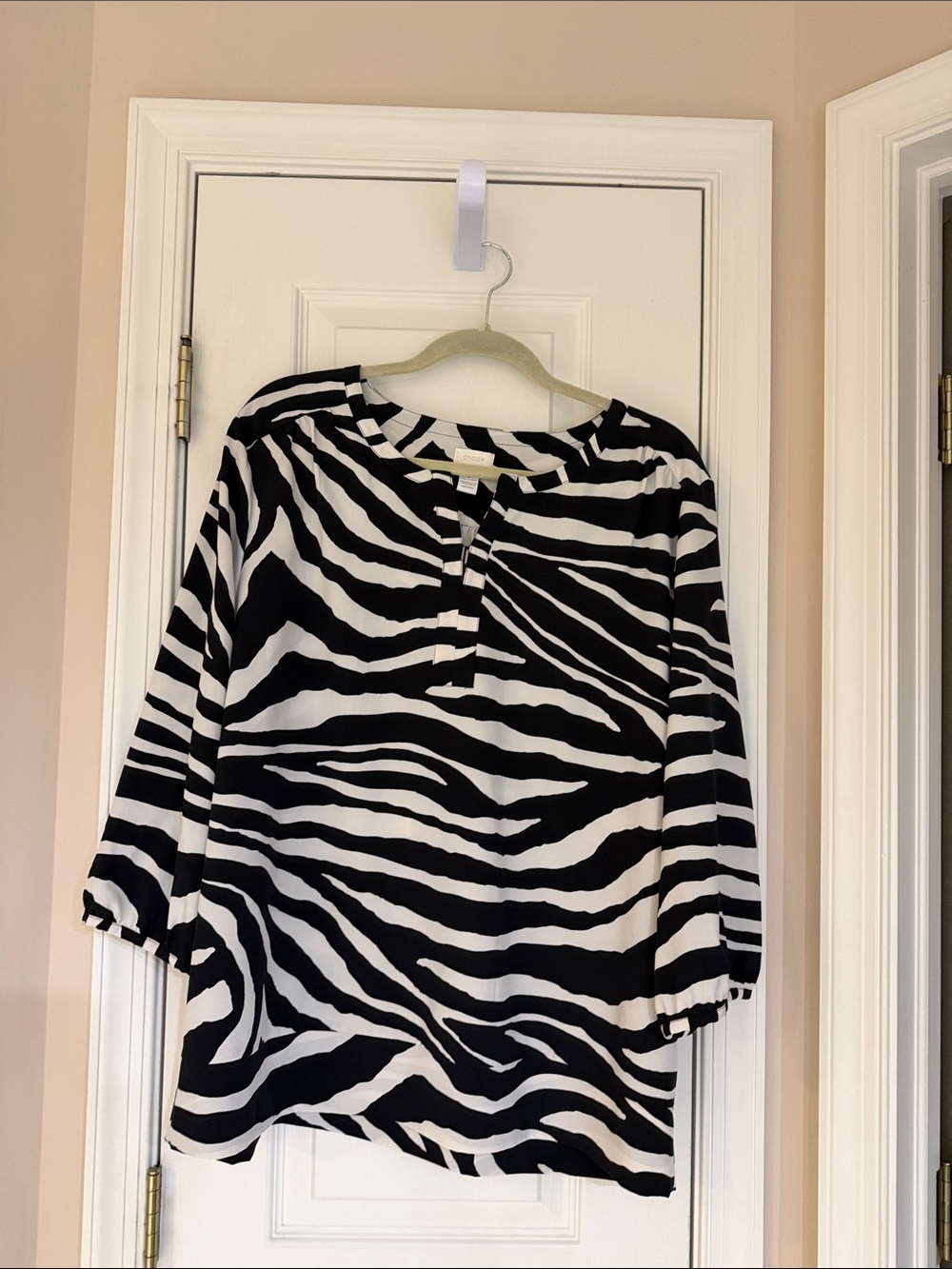 Chico’s Women’s Black & White Zebra Print Blouse w/3/4 Sleeves, Size 3